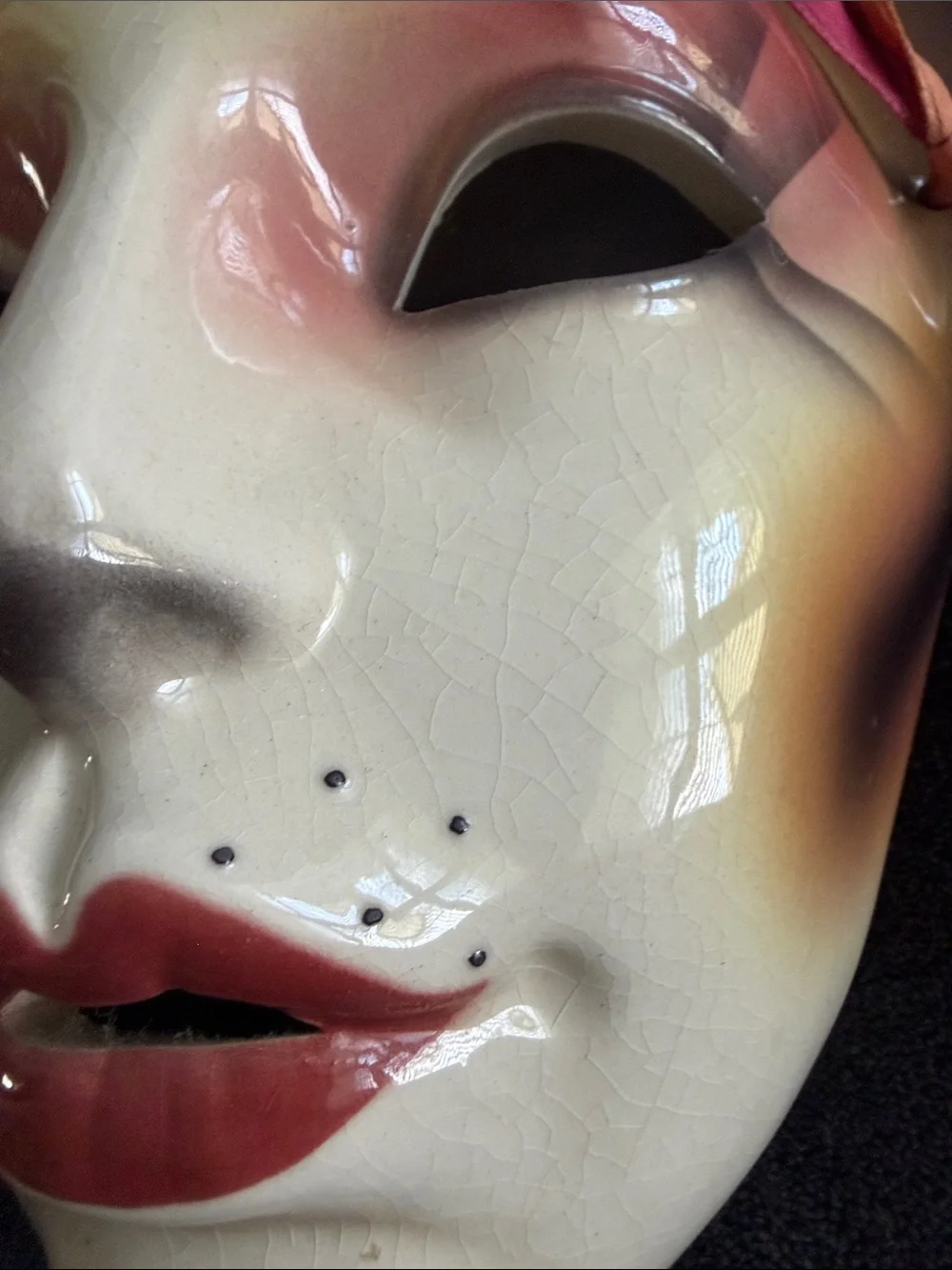 Vintage 1988 Hand-Painted Ceramic Cat Mask in Peach-Pink Gradient by Clay Art